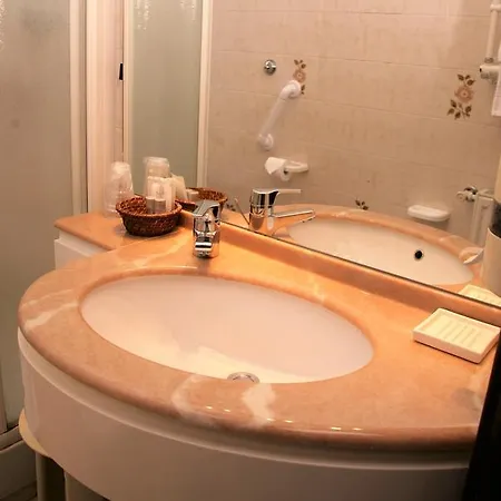 Hotel Delle Rose 3*