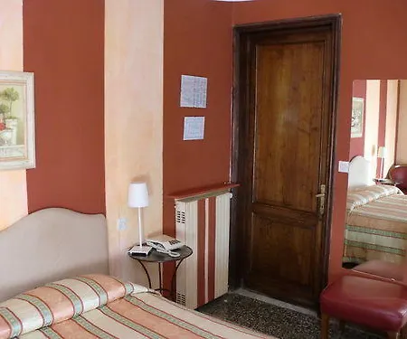 Delle Rose Hotell
