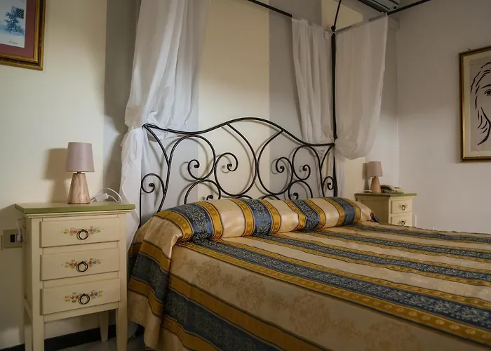 Delle Rose Отель