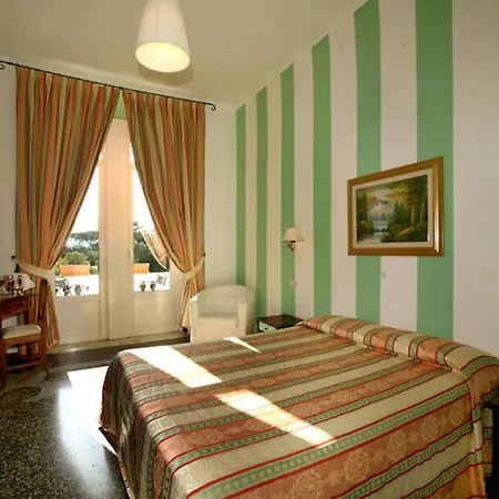 Delle Rose Szálloda 3*