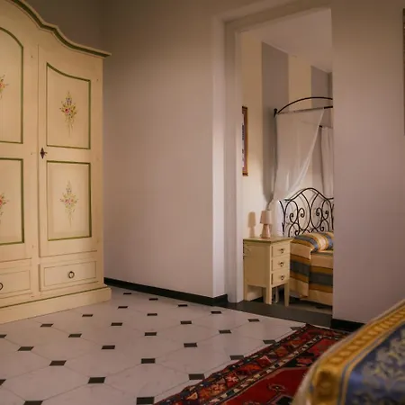 Delle Rose Szálloda 3*
